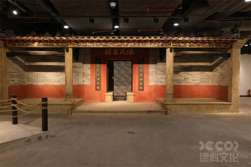 展廳設(shè)計(jì)中，如何選擇適合的裝飾材料和家具？
